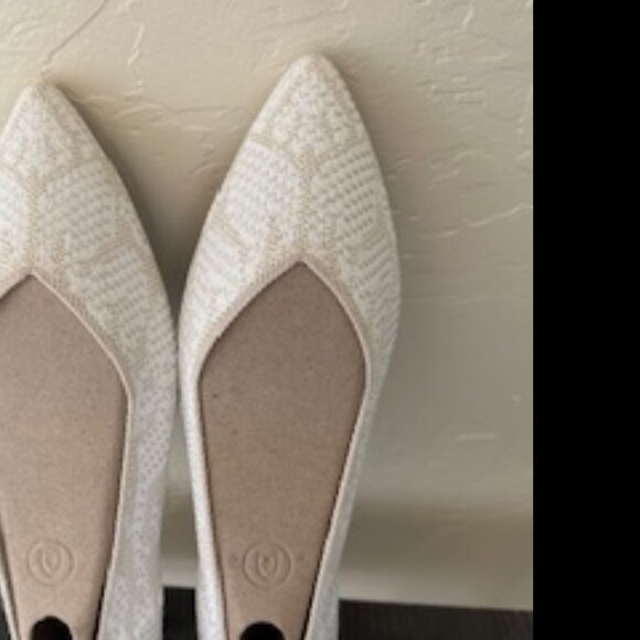 Shoes - Picture 1 of 8